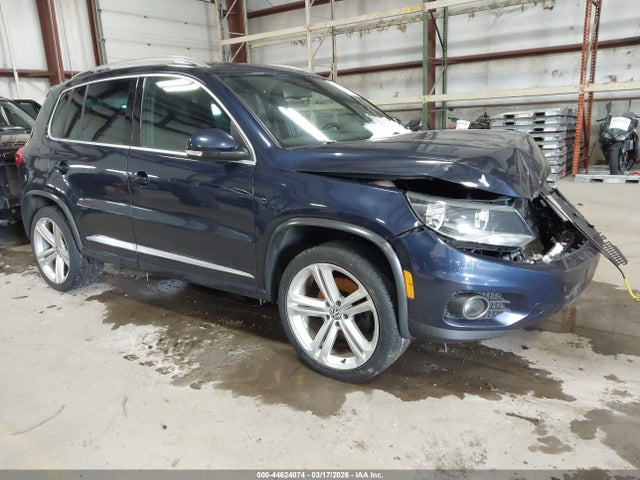 2016 VOLKSWAGEN TIGUAN WVGBV7AX3GW617670