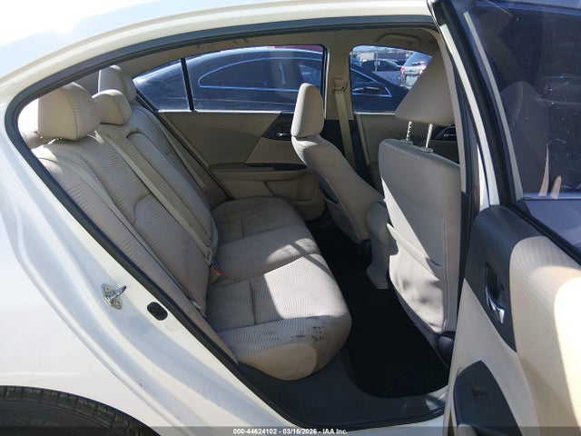 2015 Honda Accord Lx მანქანა იყიდება აუქციონზე, vin: 1HGCR2F32FA106017, აუქციონის ნომერი: 44624102