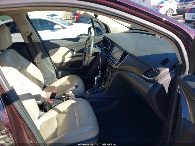 44624155 :رقم المزاد ، KL4CJCSB7HB160395 vin ، 2017 Buick Encore Essence مزاد بيع