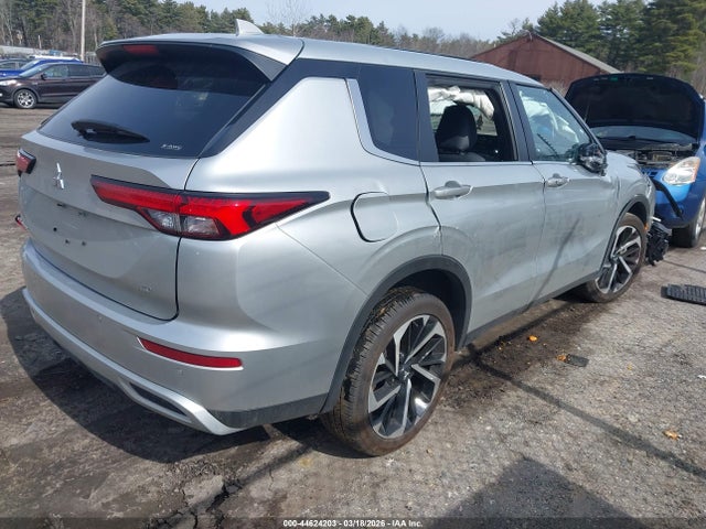 JA4J4VA89RZ047945 Mitsubishi Outlander Se 2.5 S-awc