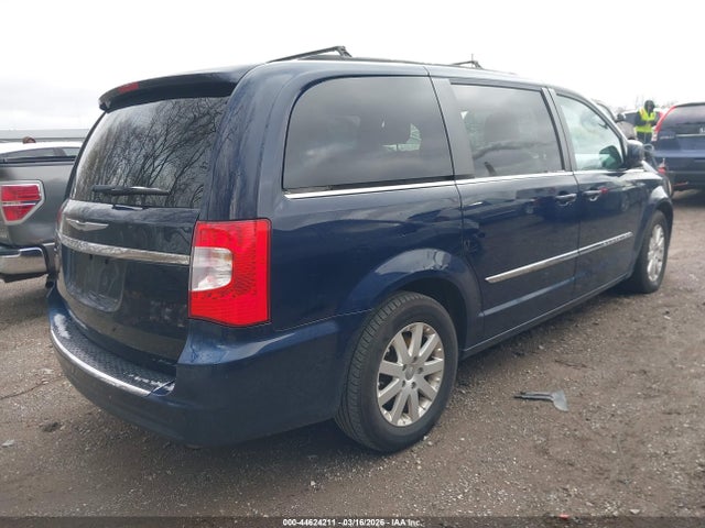 2014 Chrysler Town & Country Touring მანქანა იყიდება აუქციონზე, vin: 2C4RC1BG4ER211049, აუქციონის ნომერი: 44624211
