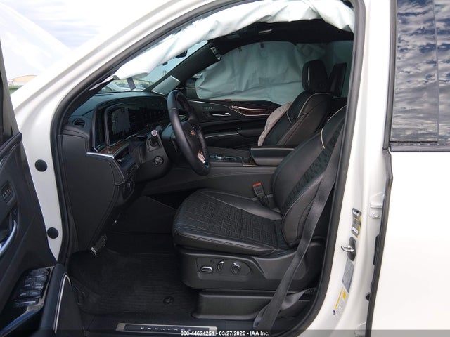 Продажа на аукционе авто 2023 Cadillac Escalade 4wd Sport Platinum, vin: 1GYS4GKLXPR492520, номер лота: 44624251