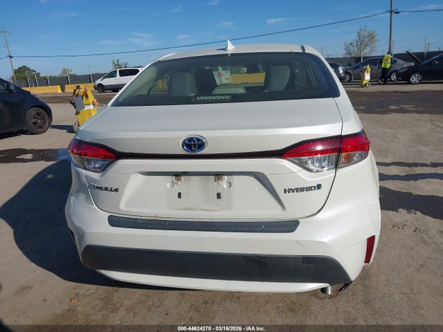 Toyota Corolla Hybrid Le 2021 JTDEAMDE1MJ002193 Image 16