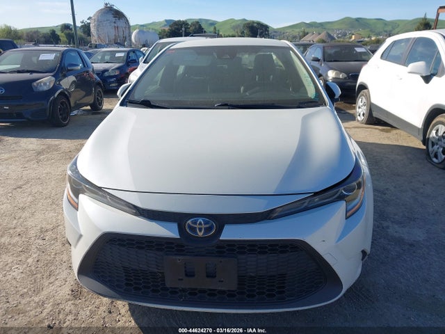 Toyota Corolla Hybrid Le 2021 JTDEAMDE1MJ002193 Image 6