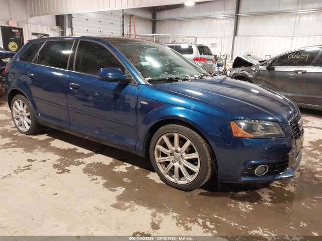2011 AUDI A3 WAUKJAFM2BA137408