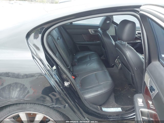 2011 JAGUAR XF SAJWA0GB5BLR89530 Photo 7