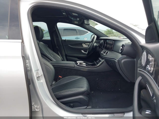Mercedes-Benz E 300 2017 WDDZF4JB5HA067976 Image 5