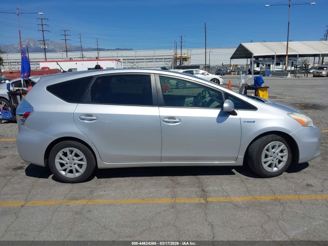 Toyota PRIUS V 2014 JTDZN3EU4E3328839 Image 13