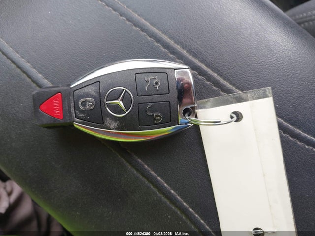 2013 Mercedes-benz C 300 Sport 4matic მანქანა იყიდება აუქციონზე, vin: WDDGF8AB0DA822752, აუქციონის ნომერი: 44624380