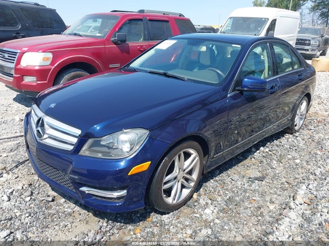2013 Mercedes-benz C 300 Sport 4matic მანქანა იყიდება აუქციონზე, vin: WDDGF8AB0DA822752, აუქციონის ნომერი: 44624380