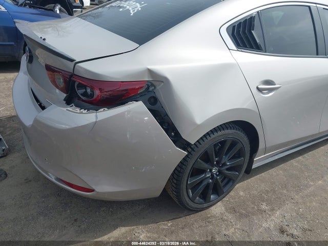44624392 :رقم المزاد ، 3MZBPABM9RM430112 vin ، 2024 Mazda Mazda3 2.5 S Select Sport مزاد بيع