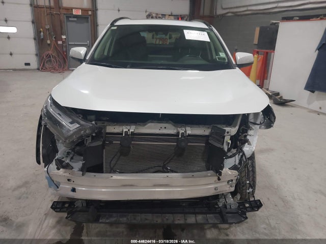 2023 Toyota Rav4 Xle Premium მანქანა იყიდება აუქციონზე, vin: JTMA1RFV3PD093012, აუქციონის ნომერი: 44624416