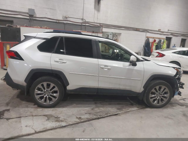 2023 Toyota Rav4 Xle Premium მანქანა იყიდება აუქციონზე, vin: JTMA1RFV3PD093012, აუქციონის ნომერი: 44624416