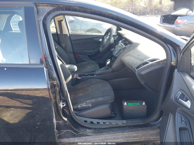 Ford FOCUS SE 2016 1FADP3F26GL239493 Image 5
