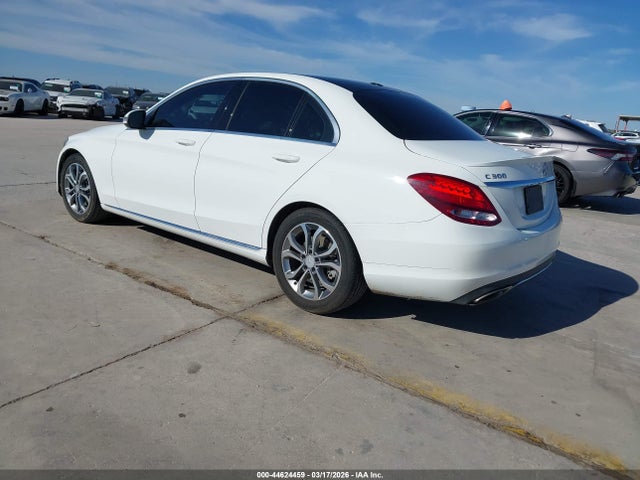 44624459 :رقم المزاد ، 55SWF4JB7GU130304 vin ، 2016 Mercedes-benz C 300 مزاد بيع