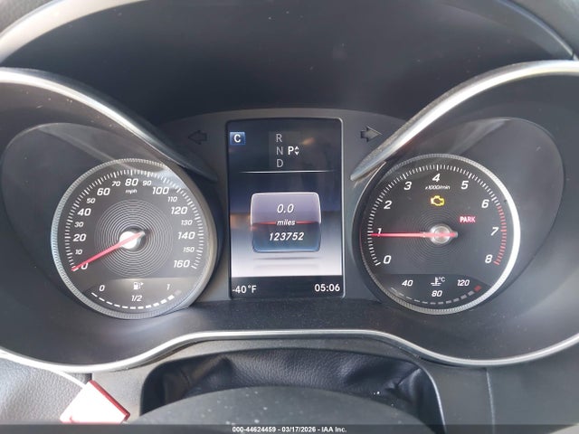 44624459 :رقم المزاد ، 55SWF4JB7GU130304 vin ، 2016 Mercedes-benz C 300 مزاد بيع