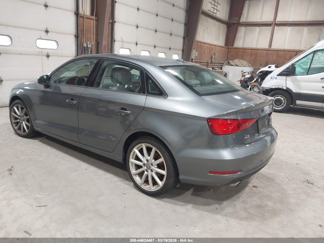 2015 AUDI A3 WAUBFGFFXF1065420 Photo 2