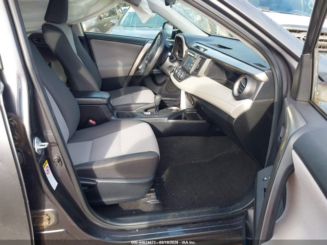 Toyota RAV4 LE 2014 JTMZFREV9EJ008579 Image 5