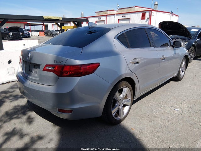 Продажа на аукционе авто 2015 Acura Ilx 2.0l, vin: 19VDE1F3XFE008870, номер лота: 44624479