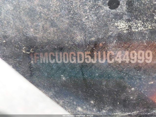1FMCU0GD5JUC44999 Ford ESCAPE SE
