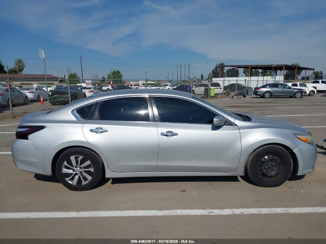 1N4AL3AP5GC137393 Nissan Altima 2.5 S