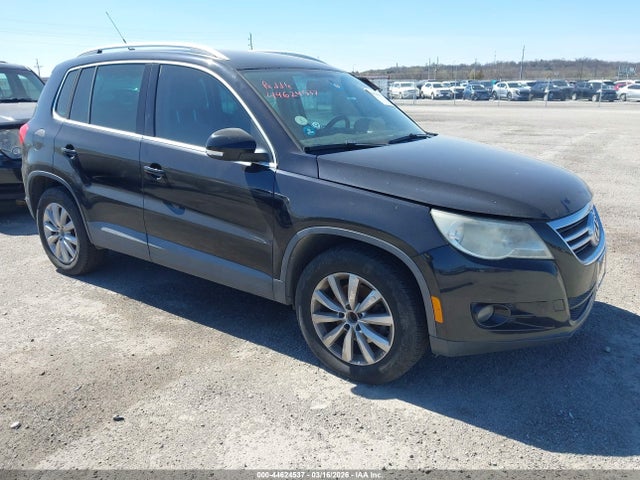 2011 VOLKSWAGEN TIGUAN WVGAV7AX0BW539921