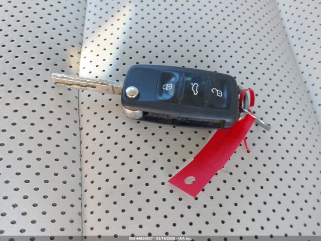 2011 VOLKSWAGEN TIGUAN WVGAV7AX0BW539921 Photo 10