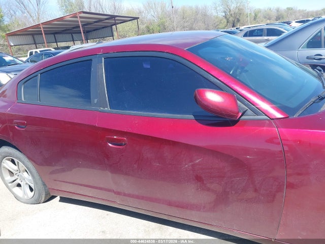 2C3CDXBG3LH116575 Dodge Charger Sxt Rwd