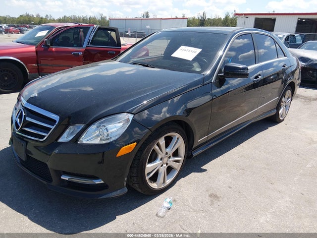 2013 MERCEDES-BENZ E 350 WDDHF5KB9DA721016 Photo 1