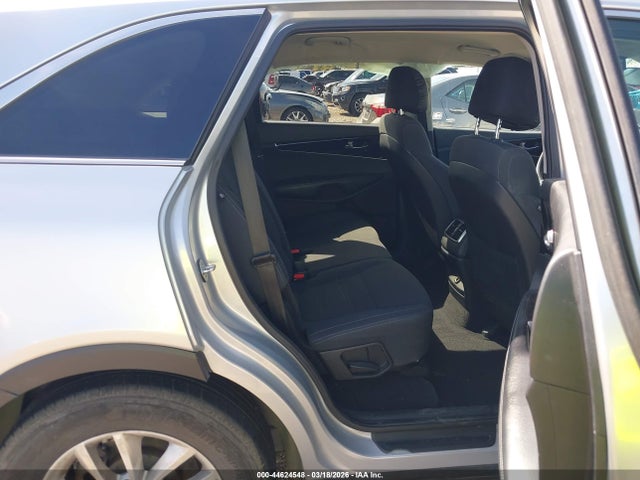44624548 :رقم المزاد ، 5XYPG4A36HG232229 vin ، 2017 Kia Sorento 2.4l L مزاد بيع