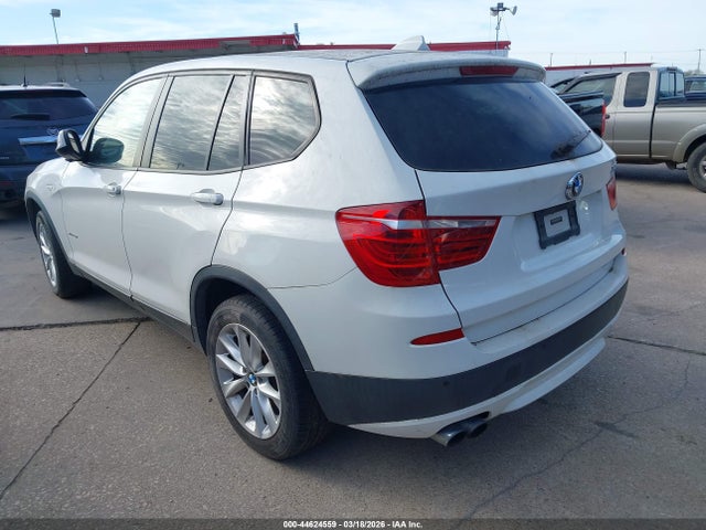 2013 BMW X3 5UXWX9C53DLK59859 Photo 2
