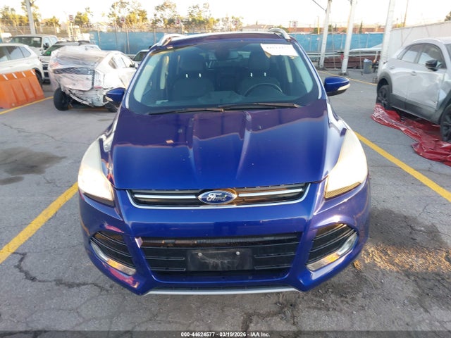 1FMCU0JX8EUE27483 Ford Escape Titanium