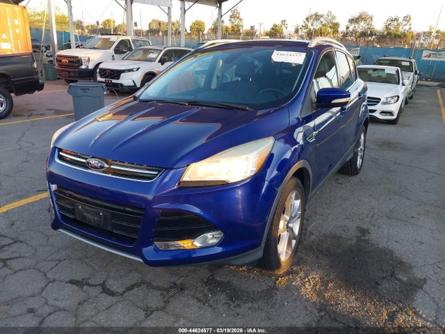 1FMCU0JX8EUE27483 Ford Escape Titanium