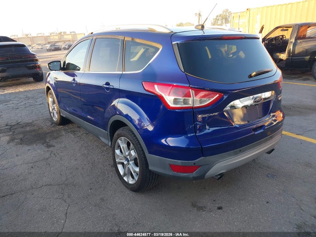 1FMCU0JX8EUE27483 Ford Escape Titanium