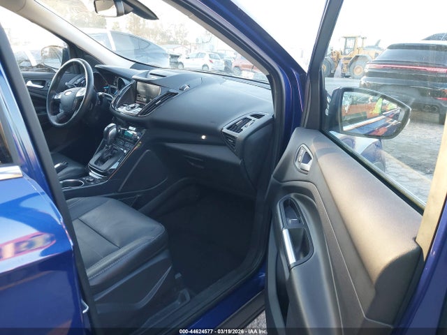 1FMCU0JX8EUE27483 Ford Escape Titanium