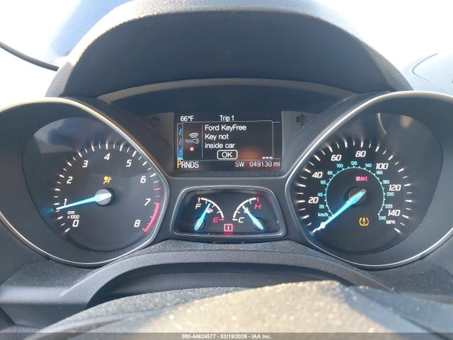 1FMCU0JX8EUE27483 Ford Escape Titanium