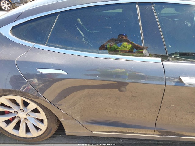 Aukcja sprzedaży 2015 Tesla Model S 85d/p85d, vin: 5YJSA4H44FF084242, numer aukcji: 44624578