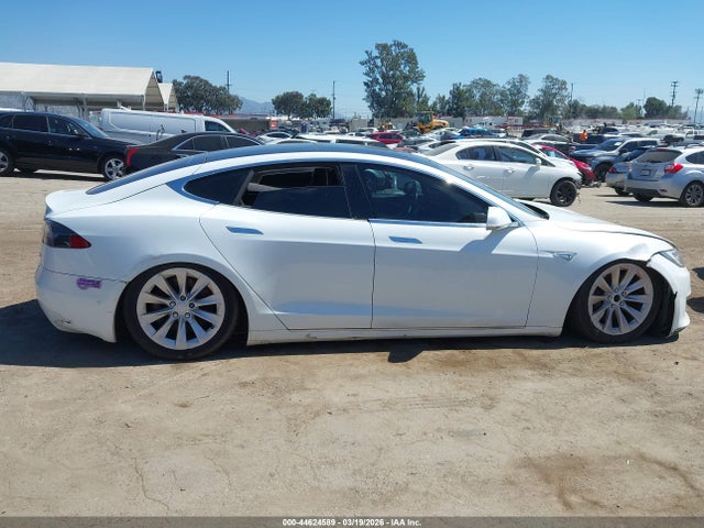 44624589 :رقم المزاد ، 5YJSA1E22GF159023 vin ، 2016 Tesla Model S 60d/70d/75d/85d/90d مزاد بيع