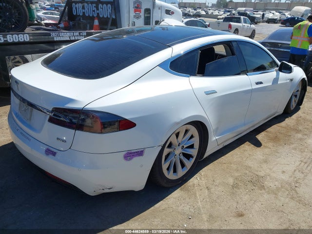 44624589 :رقم المزاد ، 5YJSA1E22GF159023 vin ، 2016 Tesla Model S 60d/70d/75d/85d/90d مزاد بيع
