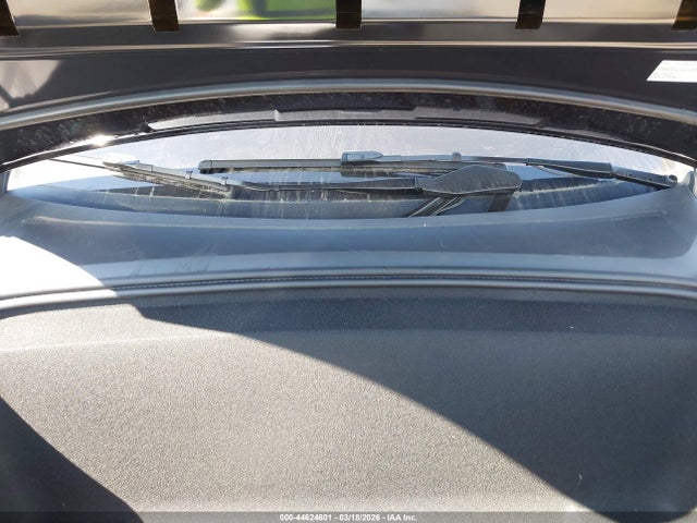 Tesla Model X Long Range 2025 7SAXCBE59SF468273 Image 10