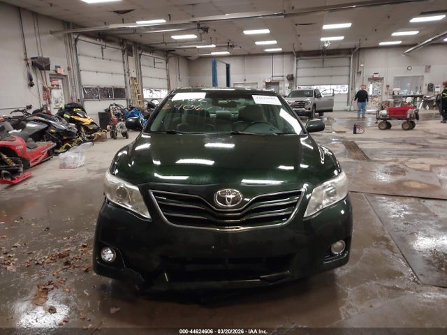44624606 :رقم المزاد ، 4T4BF3EK3AR026896 vin ، 2010 Toyota Camry Xle مزاد بيع