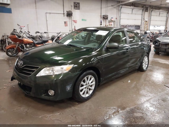 44624606 :رقم المزاد ، 4T4BF3EK3AR026896 vin ، 2010 Toyota Camry Xle مزاد بيع