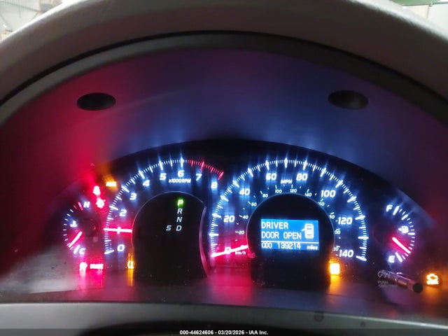 44624606 :رقم المزاد ، 4T4BF3EK3AR026896 vin ، 2010 Toyota Camry Xle مزاد بيع