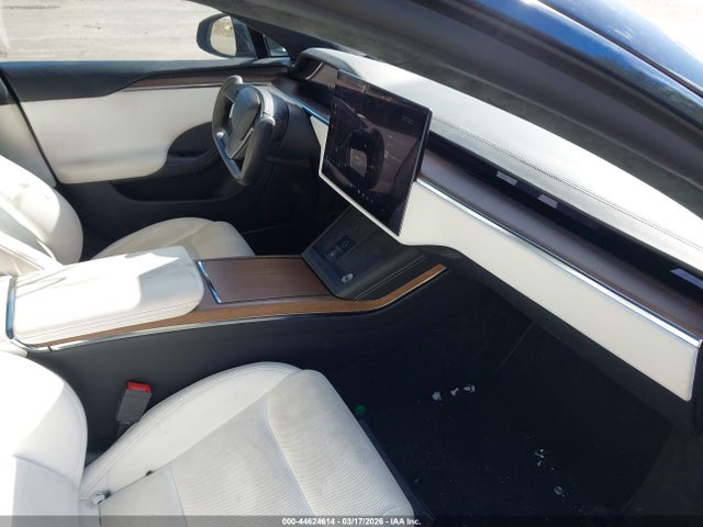 44624614 :رقم المزاد ، 5YJSA1E56MF428517 vin ، 2021 Tesla Model S Long Range Dual Motor All-wheel Drive مزاد بيع
