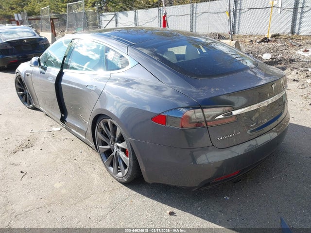 44624619 :رقم المزاد ، 5YJSA1E40JF292050 vin ، 2018 Tesla Model S 100d/75d/p100d مزاد بيع