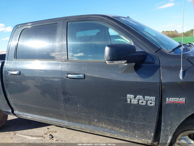 44624620 :رقم المزاد ، 3C6RR6LT3HG602086 vin ، 2017 Ram 1500 مزاد بيع