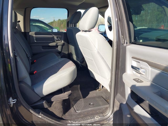 44624620 :رقم المزاد ، 3C6RR6LT3HG602086 vin ، 2017 Ram 1500 مزاد بيع