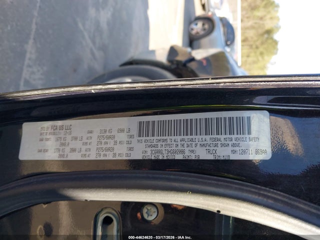 44624620 :رقم المزاد ، 3C6RR6LT3HG602086 vin ، 2017 Ram 1500 مزاد بيع