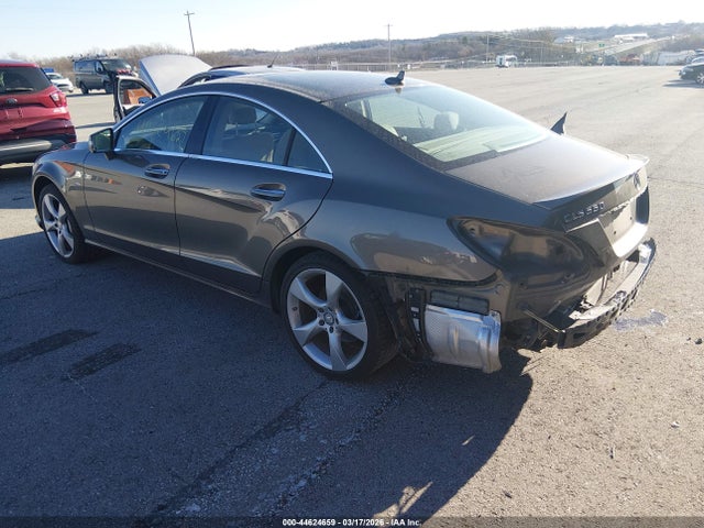 2012 MERCEDES-BENZ CLS 550 WDDLJ7DB2CA033651 Photo 2