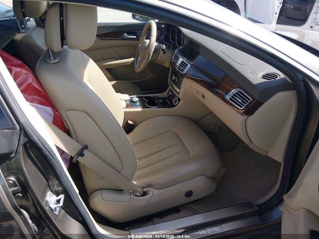 2012 MERCEDES-BENZ CLS 550 WDDLJ7DB2CA033651 Photo 4